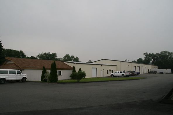 Hilltop Flex Park: 841 ROUTE 32 , North Franklin, CT 06254